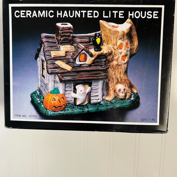 Halloween Lighted Haunted House Ceramic - Picture 3 of 8